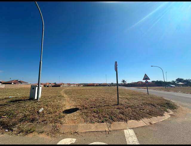 938M² VACANT LAND FOR SALE IN SOUTHERN GATEWAY